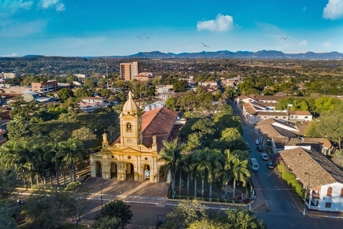 Vista panorámica de la Catedral de Santa Clara en Villarica. Paraguay - Banco Interamericano de Desarrollo - BID
