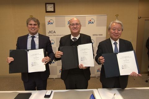IDB President, CEO of IDB Invest, and JICA President signing the agreement for the new fund, marking a significant partnership for development and investment - Inter-American Development Bank